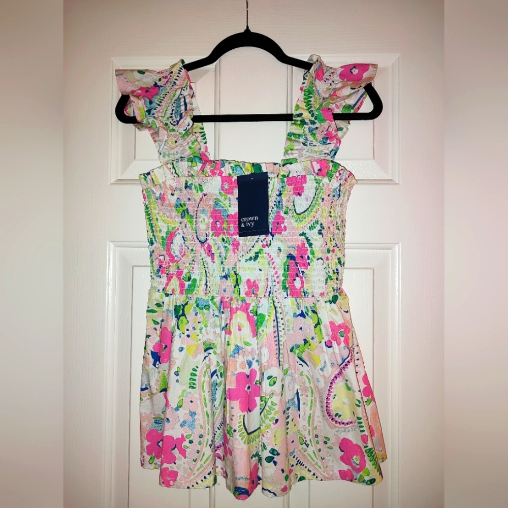 New Crown & Ivy Small Flutter Sleeve Top
